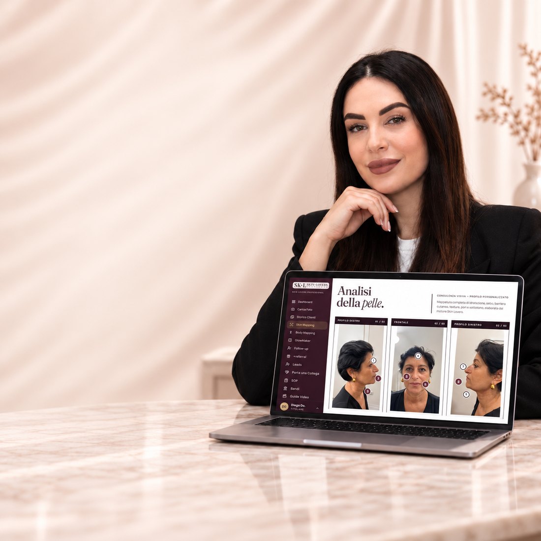 Consulente Skin Lovers con l'analisi della pelle su Skin Mapping